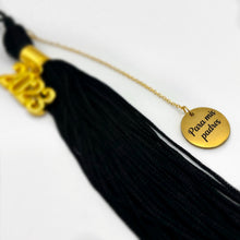 Gold "Para mis padres" Spanish Graduation Cap Engraved Tassel/Car Charm